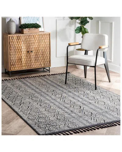 Nuloom Chenoa Striped Tribal Tassel Rug In Grey
