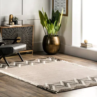 Nuloom Dylan Textured Wool Modern Shaggy Fringe Area Rug In Brown