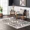 Nuloom Eilene Geometric Diamond Tasseled Area Rug