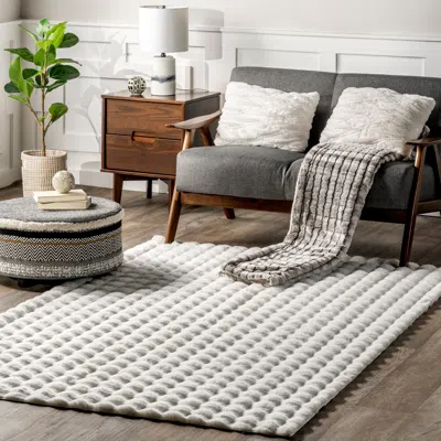 Nuloom Jeni Solid Faux Rabbit Machine Washable Area Rug In Gray