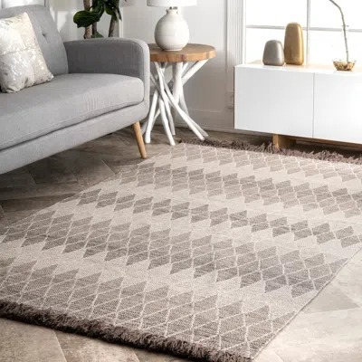 Nuloom Katelyn Ombre Trellis Area Rug In Gray