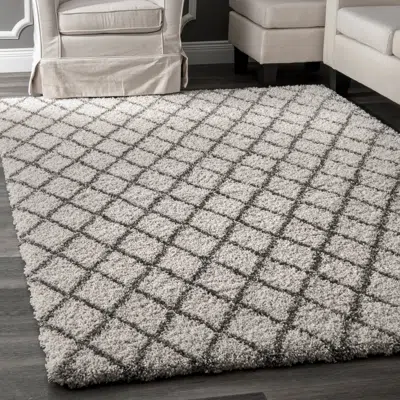 Nuloom Lenita Trellis Shaggy Area Rug In Gray