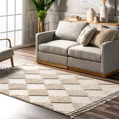 Nuloom Marissa High/low Diamond Tassel Area Rug In Neutral