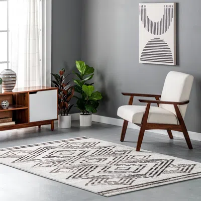 Nuloom Merri Distressed Geometric Cotton Blend Area Rug In Black