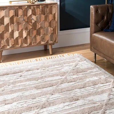 Nuloom Rylan Shaggy Geometric Area Rug In Brown