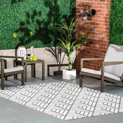 Nuloom Tiffany Contemporary Diamond Indoor/outdoor Area Rug In White
