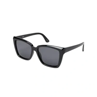 Numph Olive Sunglasses In Black