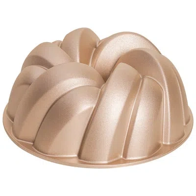 Nutrichef Extra Thick Cast Aluminum Cascade Fluted Cake Pan Baking Pan, 2 Layers Non-stick Coating For Easy Re In Brown