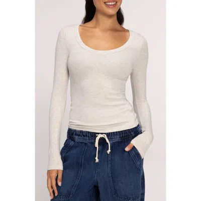 Nuuds Slinky Scoop Neck Rib Top In Heather Fog