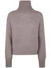 Nuur Turtle Neck Sweater In Purple