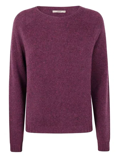 Nuur Comfy Long Sleeves Round Neck Sweater In Red
