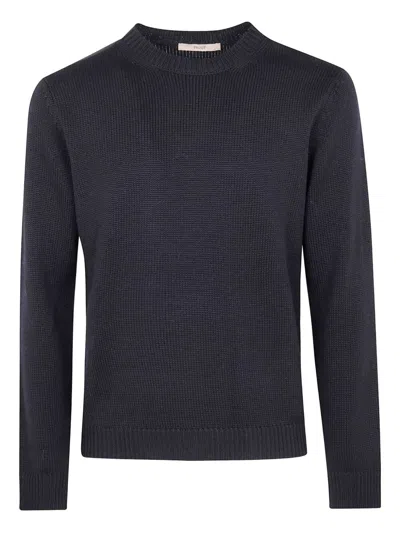 Nuur Long Sleeves Round Neck Sweater In Black