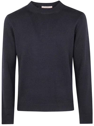 Nuur Long Sleeves Round Neck Sweater In Black