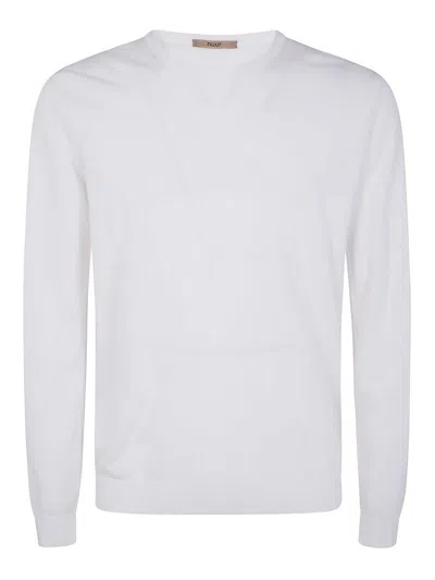 Nuur Long Sleeves Round Neck In White