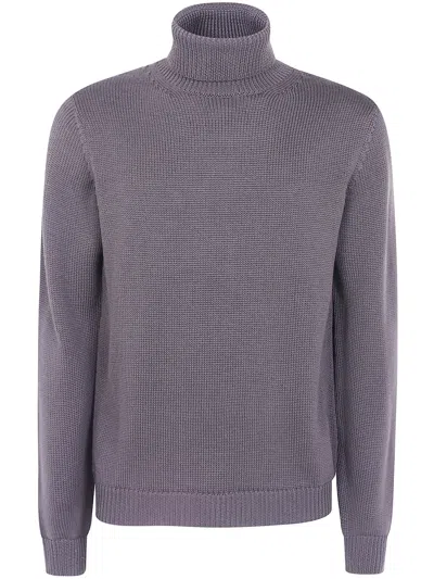 Nuur Long Sleeves Turtle Neck Sweater In Brown