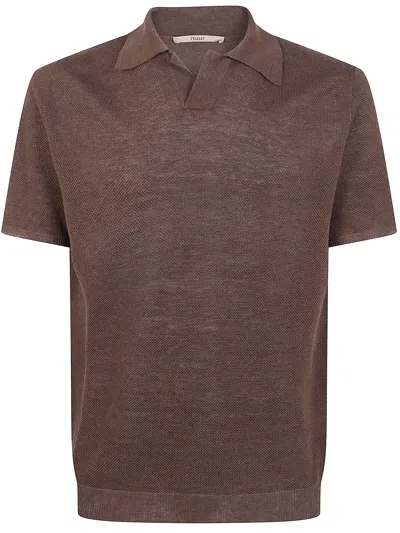 Nuur Short Sleeved Polo Neck Piquet Stitch T-shirt In Brown