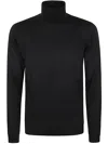 Nuur Turtle Neck Pullover In Black