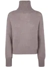 Nuur Turtle Neck Sweater In Neutral