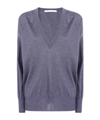 Nuur V-neck Sweater In Blue