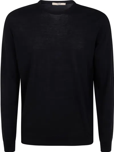Nuur Long Sleeves Round Neck In Black