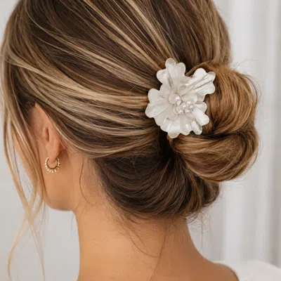 Nuvv Collection Women's White Handmade Mother Of Pearl Floral Hair Ornament – Decorative Hair Clip Cover