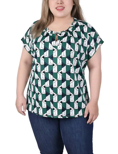 Ny Collection Plus Size Extended Sleeve Top With Grommets In Kelly Green Ivory Geo Link