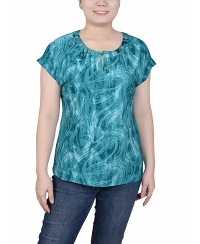Ny Collection Petite Extended Short Sleeve Top With Grommets In Emerald Waves