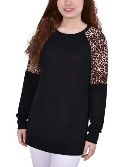Ny Collection Petites Womens Leopard Print Long Sleeve Pullover Top In Black