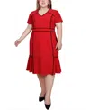 Ny Collection Plus Size Short Sleeve Piped Detail Dress In Fire Red Black