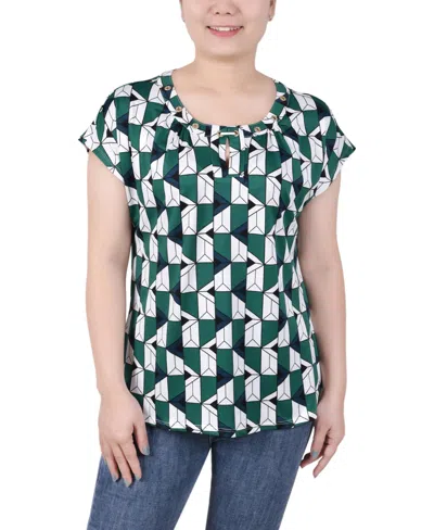 Ny Collection Women's Extended Sleeve Top With Grommets In Kelly Green Ivory Geo Link