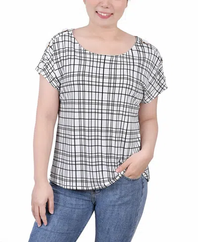 Ny Collection Women's Short Extended Sleeve Top In White Black Window