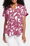 NYDJ NYDJ BECKY LEAF PRINT SPLIT NECK WOVEN TOP