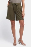 Nydj Breezy Bermuda Shorts In Bay Leaf