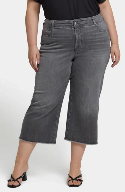 Nydj Brigitte Frayed High Waist Wide Leg Capri Jeans In Frontera Bluffs