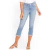 Nydj Chloe Hollywood Frayed Capri Jeans In Mesmerize