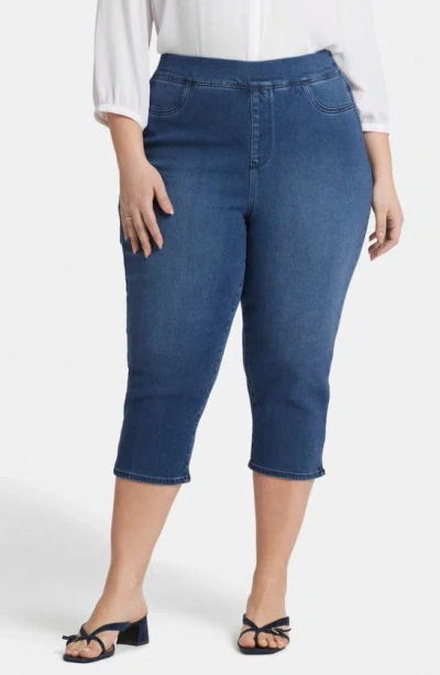 Nydj Dakota Side Slit Pull-on Capri Jeans In Olympus