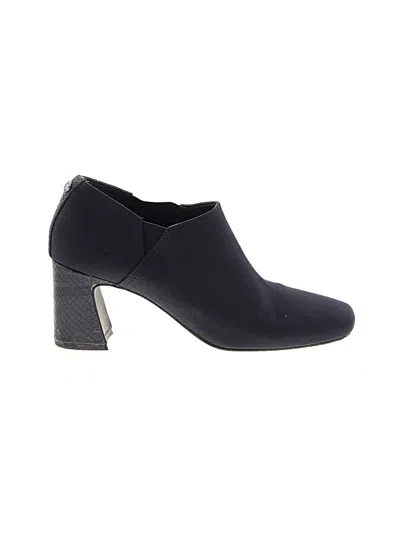 Pre-owned Nydj Heels In Black