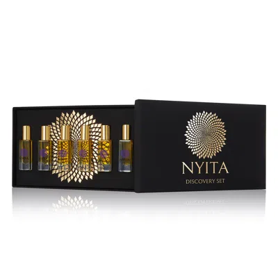 Nyita Gold Bath Oil Discovery Set In White