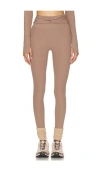Nylora Oscar Legging In Mocha
