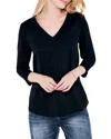 Nzt Nic+zoe Nzt Roll V Tee In Black Onyx