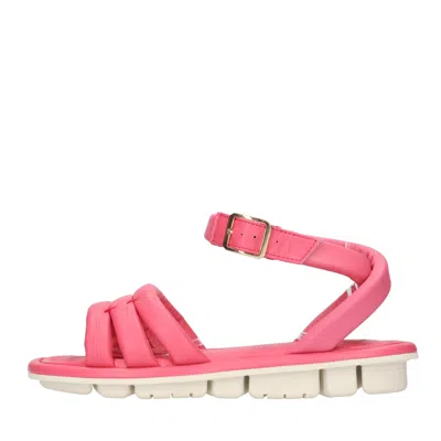 Oa-non-fashion Oa Non-fashion Sandals Pink In White