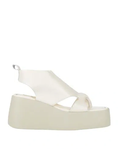 Oa Non-fashion Woman Thong Sandal Cream Size 8 Calfskin In White