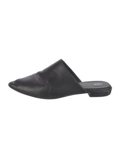 Pre-owned Oak Leather Mules In Black/blue