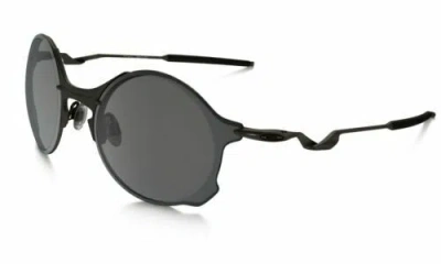 Pre-owned Oakley - Tailend - Sunglasses, Titanium W/ Black Iridium, Oo4088-01