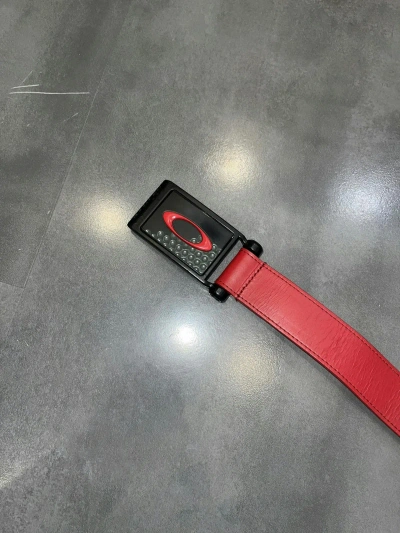 Pre-owned Oakley Big Buckle Red Leather Belt In Black Red