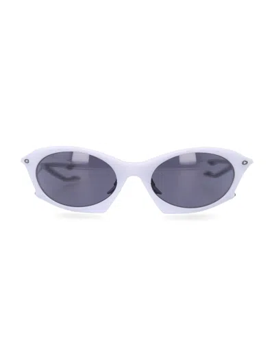 Oakley Bold Cat-eye Sunglasses With Advanced Performance Features In Matte Vapor
