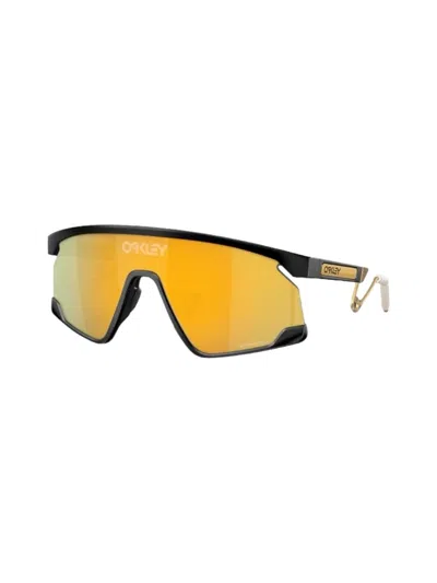 Oakley Bxtr - 9237 Sunglasses