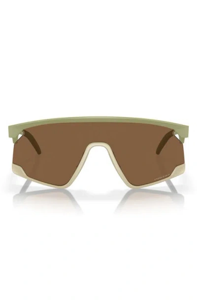 Oakley Bxtr 39mm Prizm™ Wrap Shield Sunglasses In Bronze