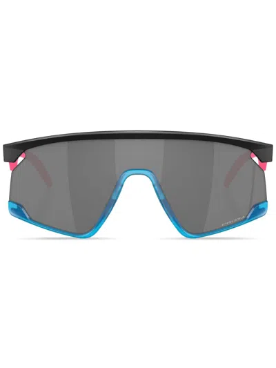 OAKLEY BXTR OVERSIZE-FRAME SUNGLASSES