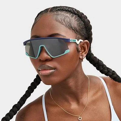 Oakley Bxtr Sunglasses In Black